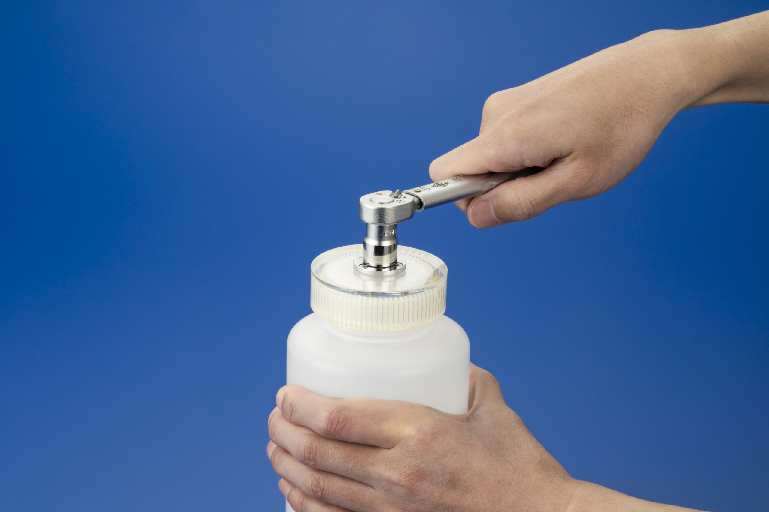 NIKKO　プッシュディスペンサー　角型　300ml　0．5ml　キャップあり　100個入り